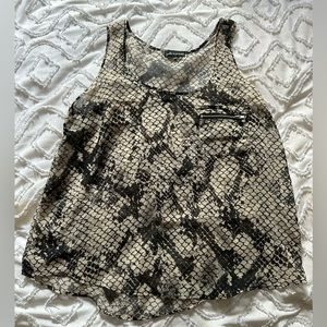 Women’s tank blouse